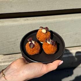 Arancini di Riso con Bolognese
